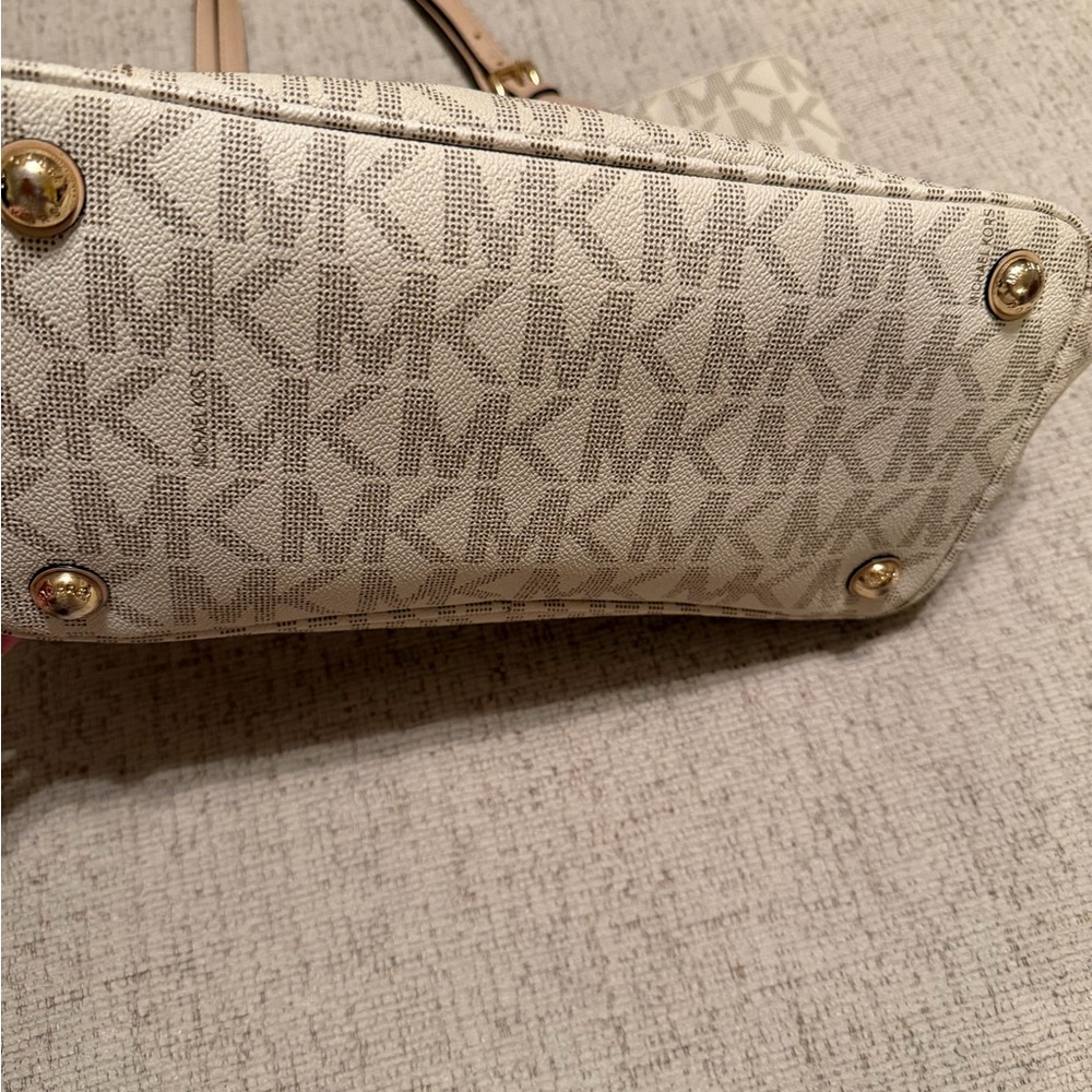 Michael Kors Cream Signature Tote - Picture 7 of 8